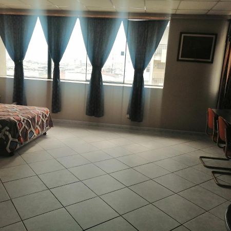 Hotel Sol De Oro Гуаякуил Екстериор снимка