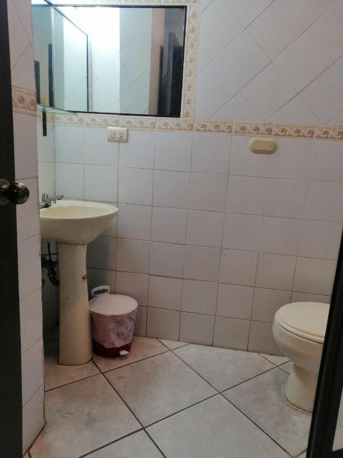Hotel Sol De Oro Гуаякуил Екстериор снимка