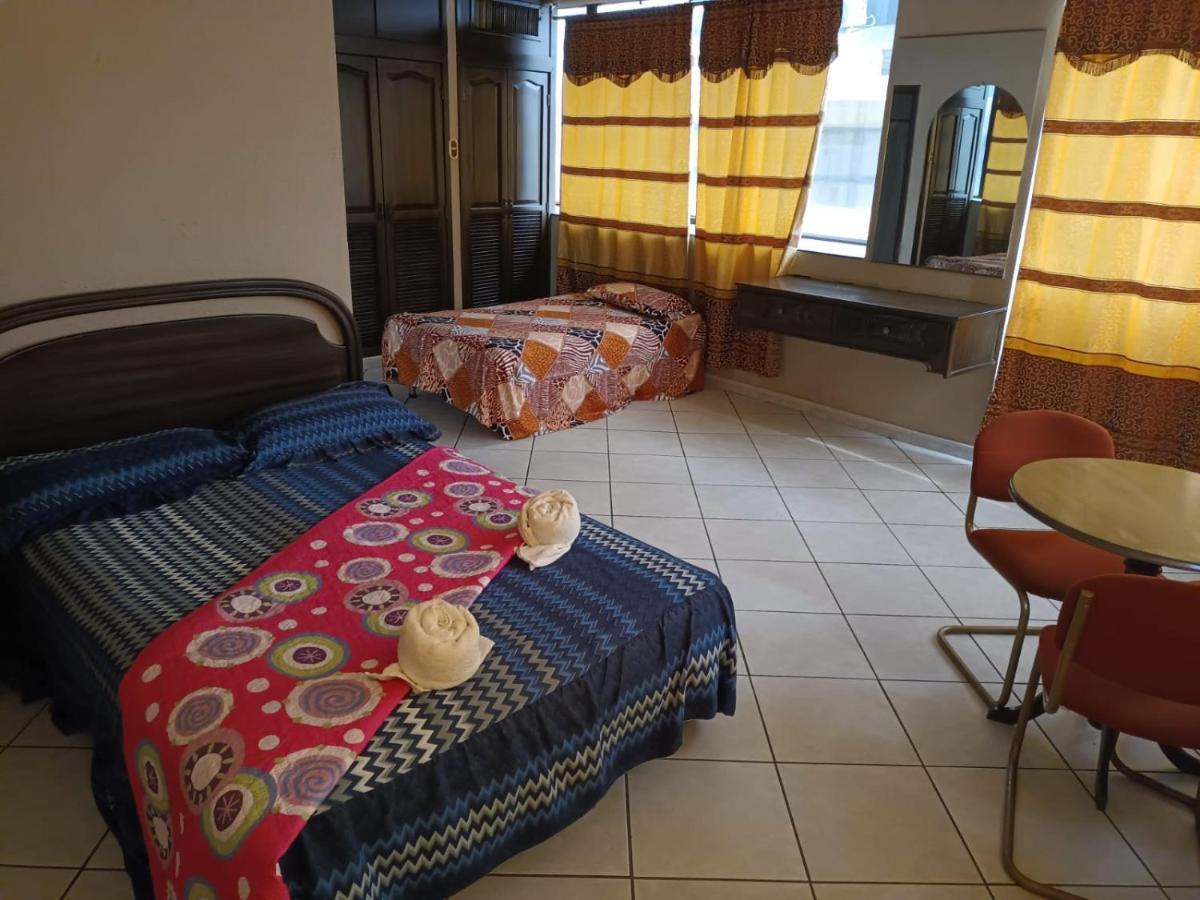 Hotel Sol De Oro Гуаякуил Екстериор снимка