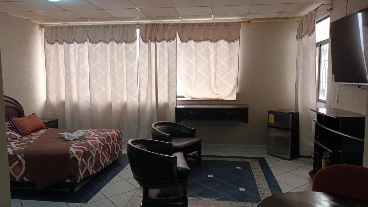 Hotel Sol De Oro Гуаякуил Екстериор снимка