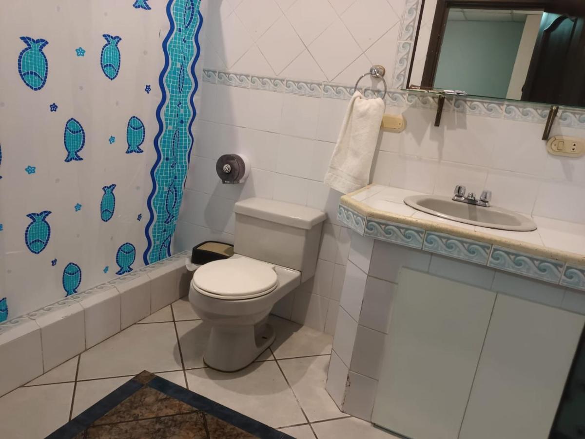 Hotel Sol De Oro Гуаякуил Екстериор снимка
