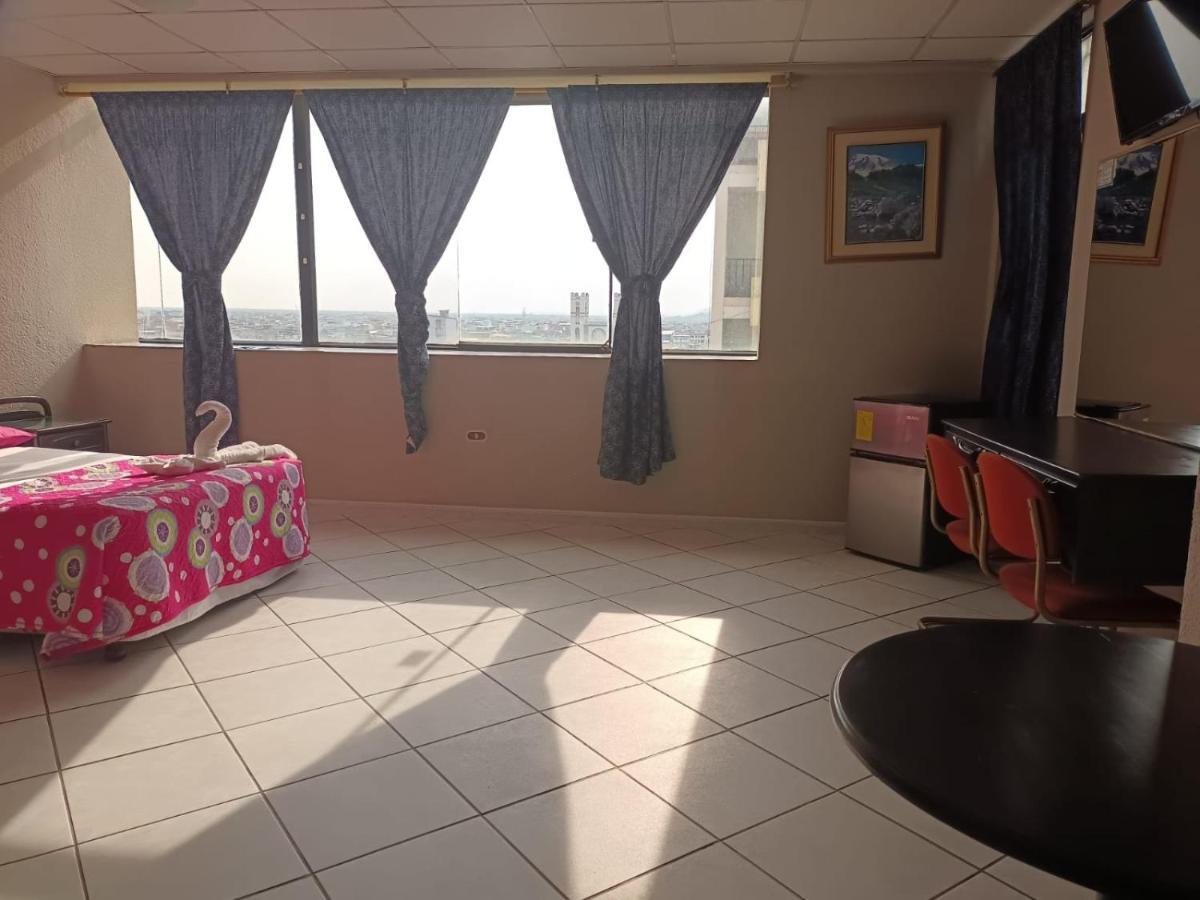 Hotel Sol De Oro Гуаякуил Екстериор снимка